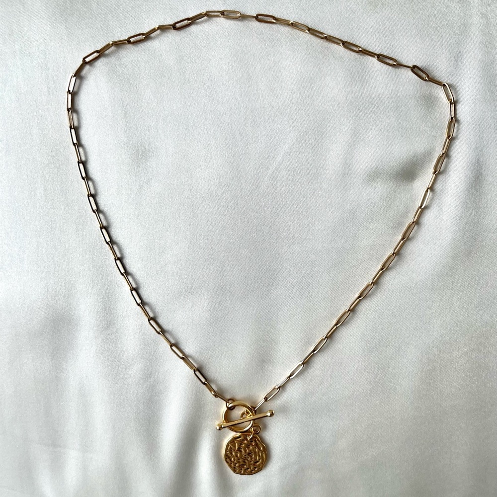 Necklace for the financial success